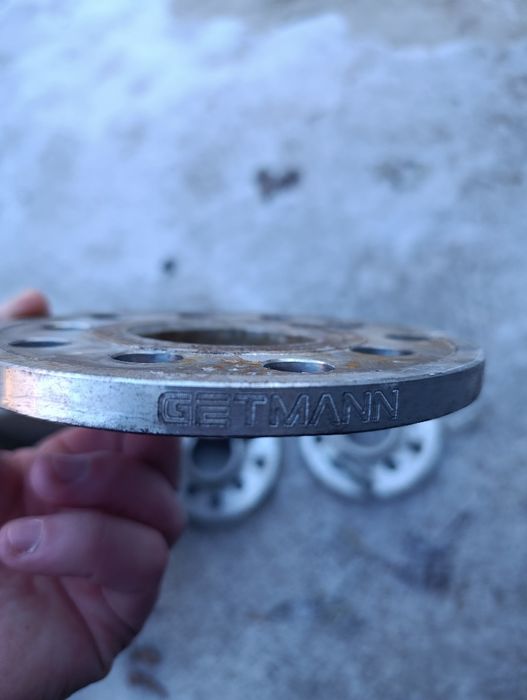 Продам проставки 5 на 112