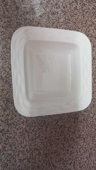 Pratos de sopa novos