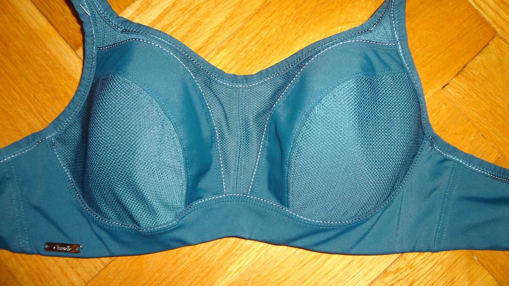 Biustonosz sportowy Chantelle 75C model 2941