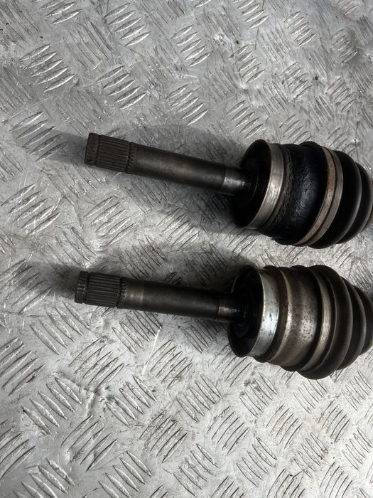 Полуось привод Ниссан террано 2 об 2.4 nissan terrano