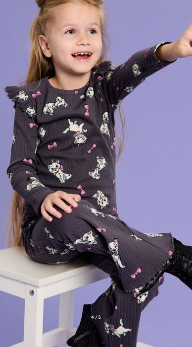 Костюм для дівчинки в рубчик в садочок