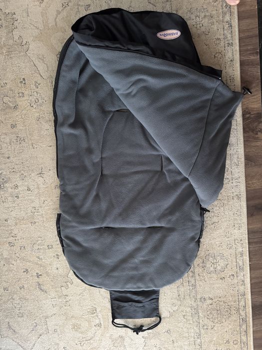 Чохол на ніжки у візочок чи санчата