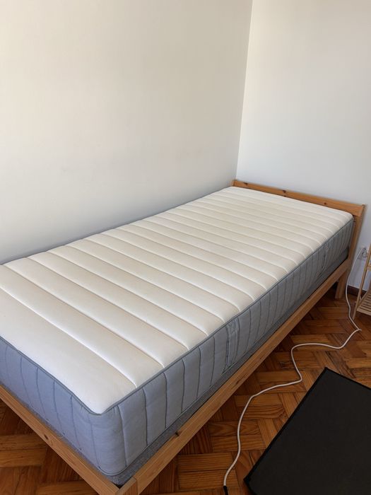 Cama de Solteiro (90x200)