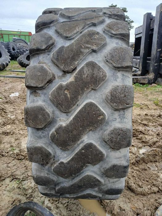 Opona przemysłowa 23.5-25 Solideal L3 ładowarka JCB Cat Volvo