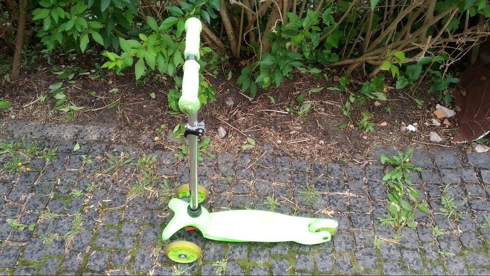 Hulajnoga dziecięca podświetlane koła