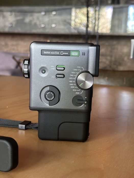 FUJIFILM instax mini Evo Cinema