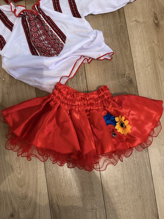 Український костюм з спідницею