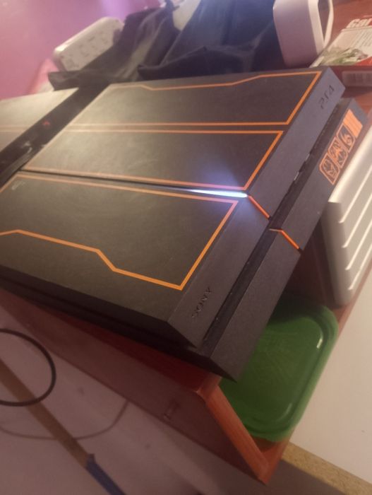 PlayStation 4 1gb