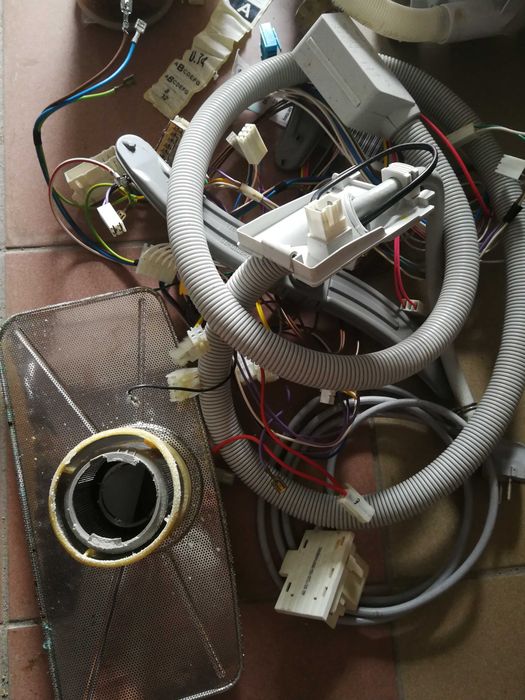 zmywarka Siemens sf64660 do zabudowy 45cm pompa silnik simens zbiornik