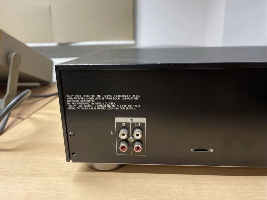 Deck cassete Sony 3 Cabeças Dolby S
In audio systems, it is desirabl