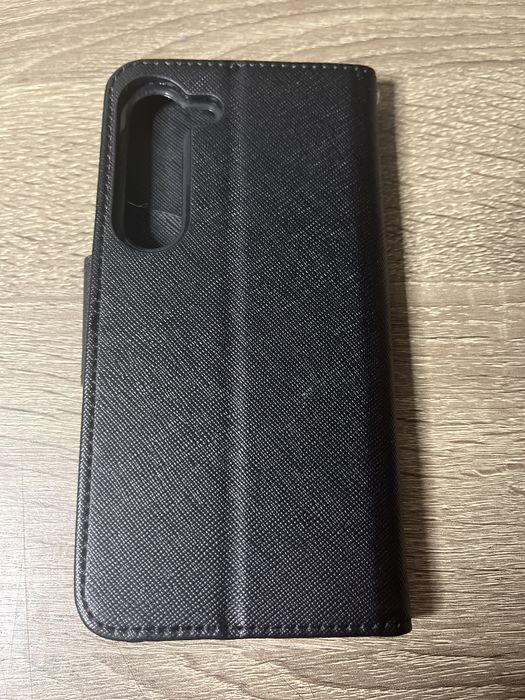 Etui zamykane na telefon Samsung S23