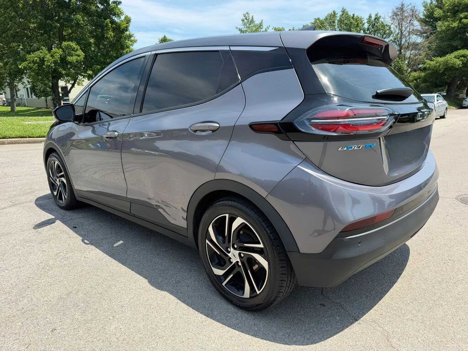 Chevrolet Bolt EV 2LT      2023
