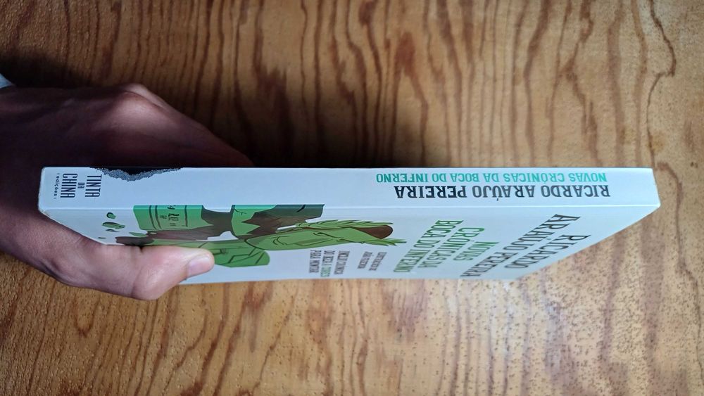 Livro Novas Crónicas da Boca do Inferno