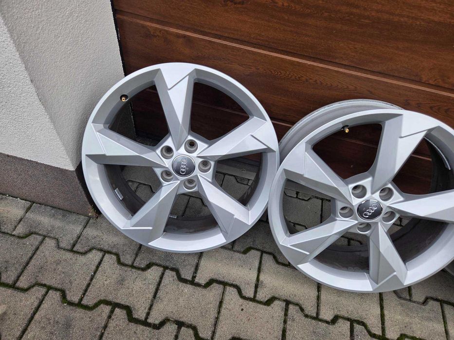 Oryginalne AUDI Q3 83 ALUFELGI FELGI ALU 19' 5x112 ET43 83A601025N