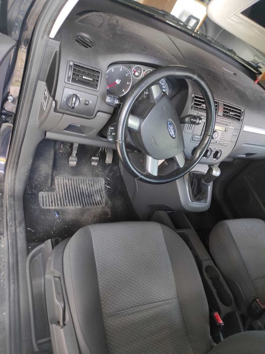 Mobilne pranie i czyszczenie tapicerki i dywanów