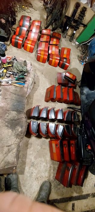 Стопи задні фонарі пассат б4 б3 седан універсал