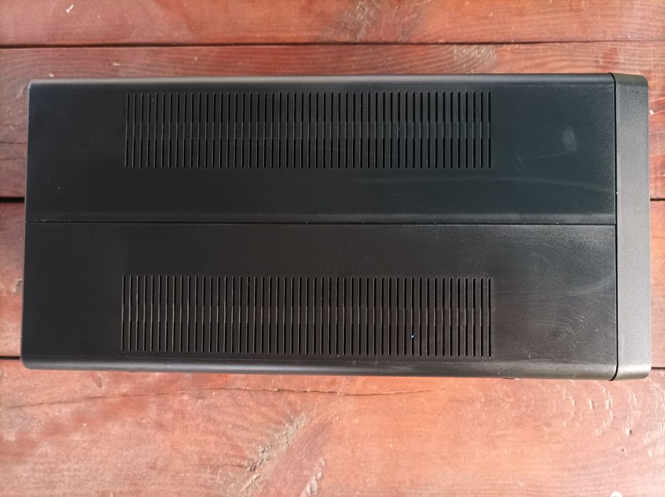 Джерело безперебійного живлення АРС модель BX1600MI