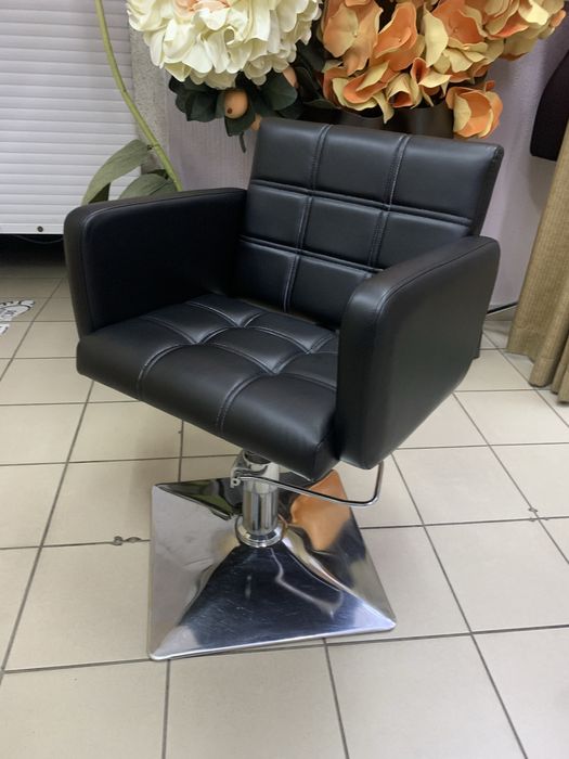 Крісло перукарське Лінда