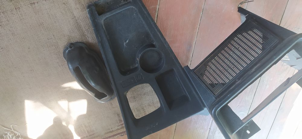 Консоль ваз 2106