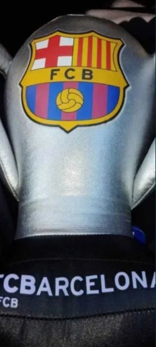 Maskotka puchar klubu F C Barcelona