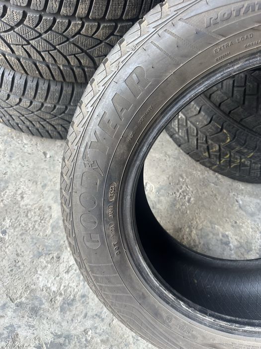 Шини 235/55 R17 GoodYear Vector 4Seasons