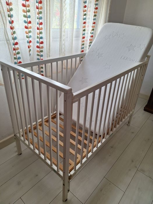 Cama + colchão ortopédico bebé