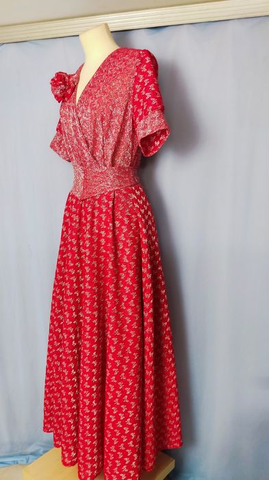 Sukienka na wesele brokatowa. na Sylwestra, karnawał roz. 40/42/44