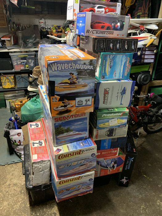 Vendo/troco lote de material de radiomodelismo