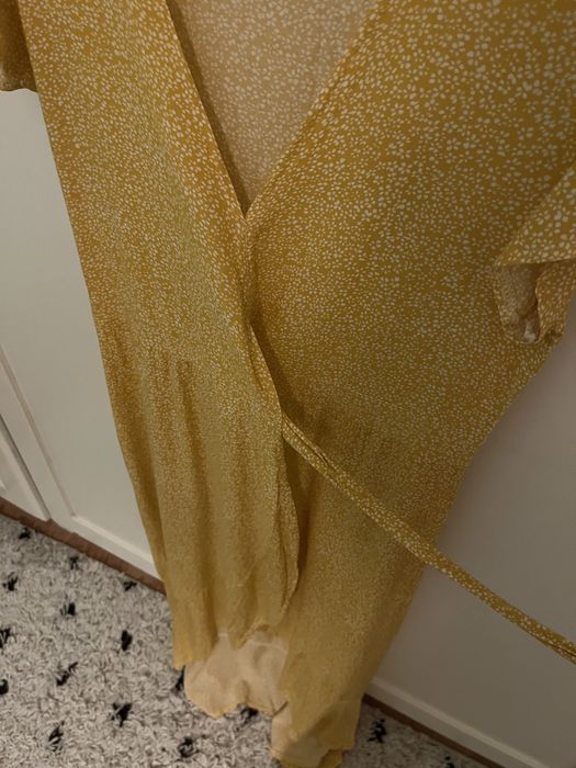Vestido envelope amarelo