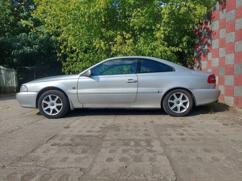 Volvo C70 2001.r