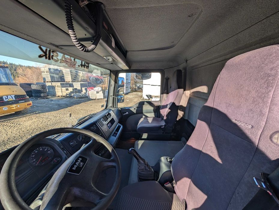 MAN TGL 12.210 Kiper HDS