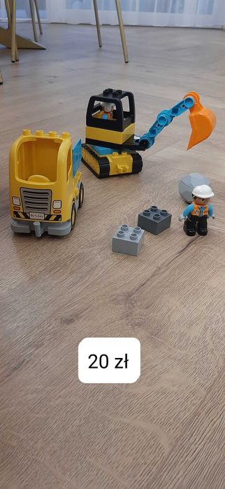 Zestawy lego duplo sprzedam osobno lub w calosci.