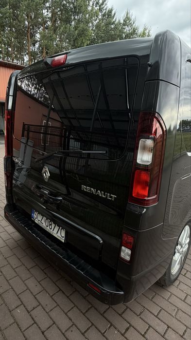 Renault Trafic Czarny