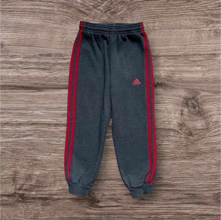 Утеплені спортивні штани Adidas на 5-6 років