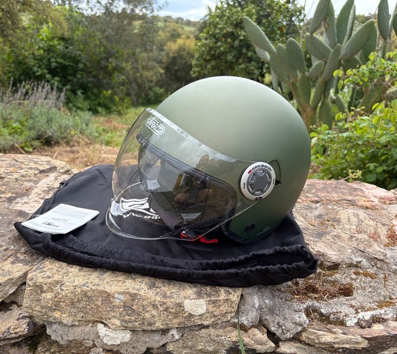 Capacete Garibaldi jet c/ viseira – como novo
