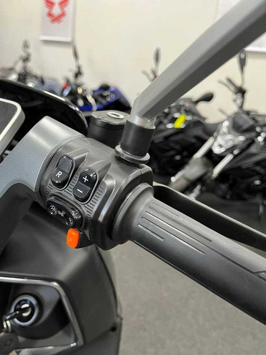 Электроскутер NISA K6. Графен