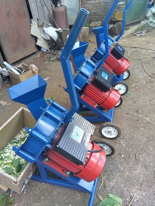 Щіпоріз гілкоріз веткорез бензиновый7л/с или электродвигатель 220\380