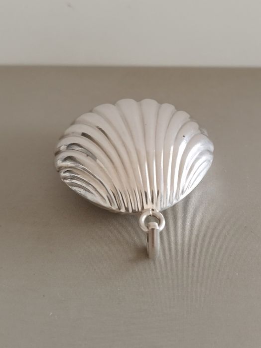 Medalha concha em prata 925