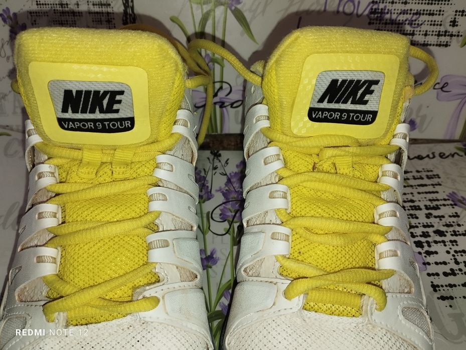 Жіночі кросівки фірми Nike ,39 розмір,25 см устілка -400 грн