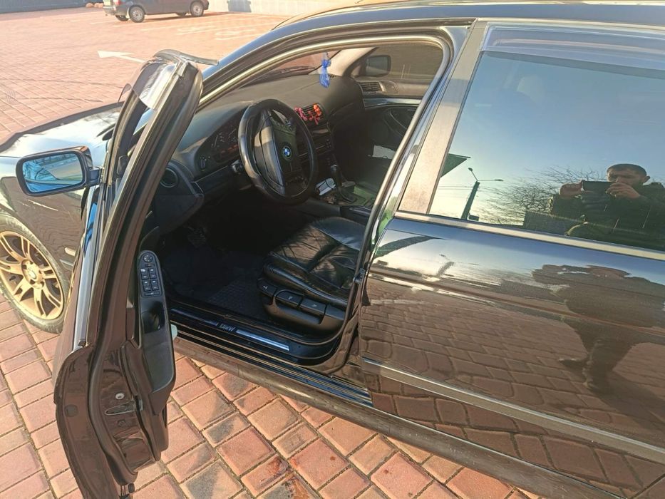 продам BMW Е39 2.8