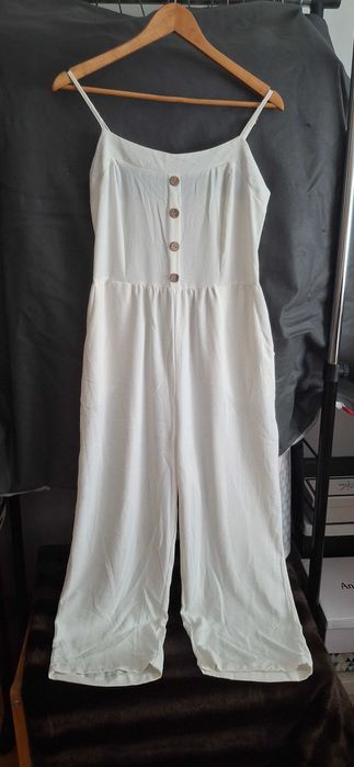 Macacão branco ajustável