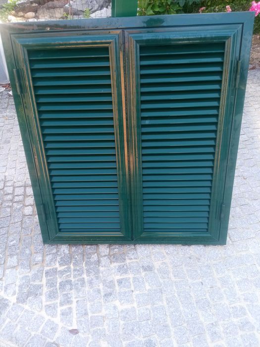 Janela e portada em alumínio