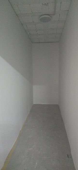 Box /arrumo com 4m2 em Gaia