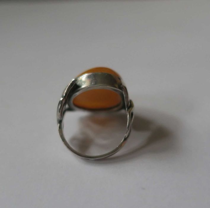 Stary srebrny pierścionek z bursztynem srebro 925