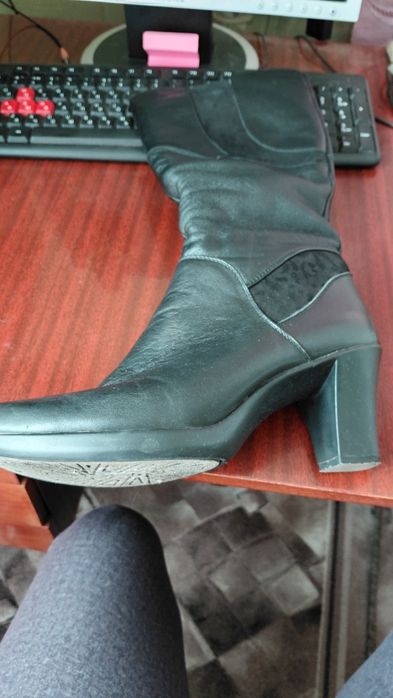 Сапоги зимові на овчини, на каблуку 41 розмір