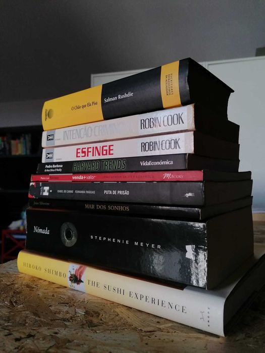Vários livros em excelente estado