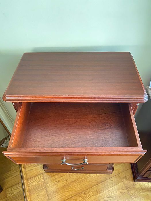 OPORTUNIDADE! Cómoda/Camiseiro