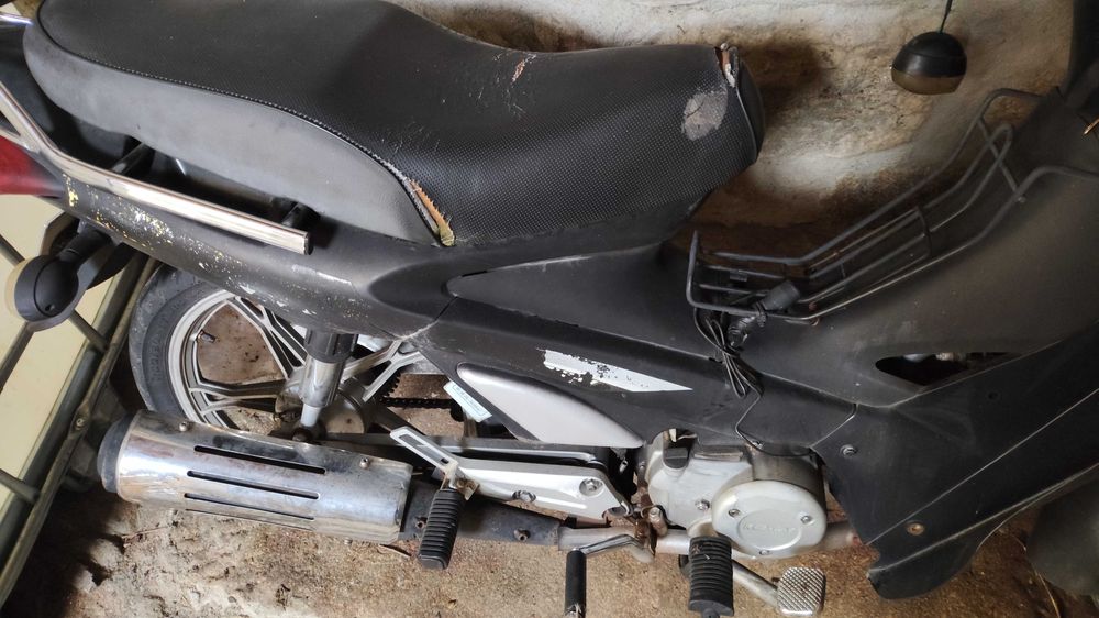 Mota escavada keeway partner 110