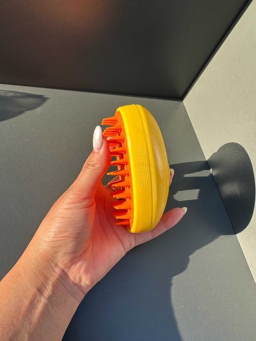 Парова масажна щітка для собак та котів з розпиленням Нова