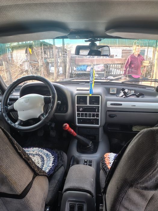 продам автомобіль Волга 3110